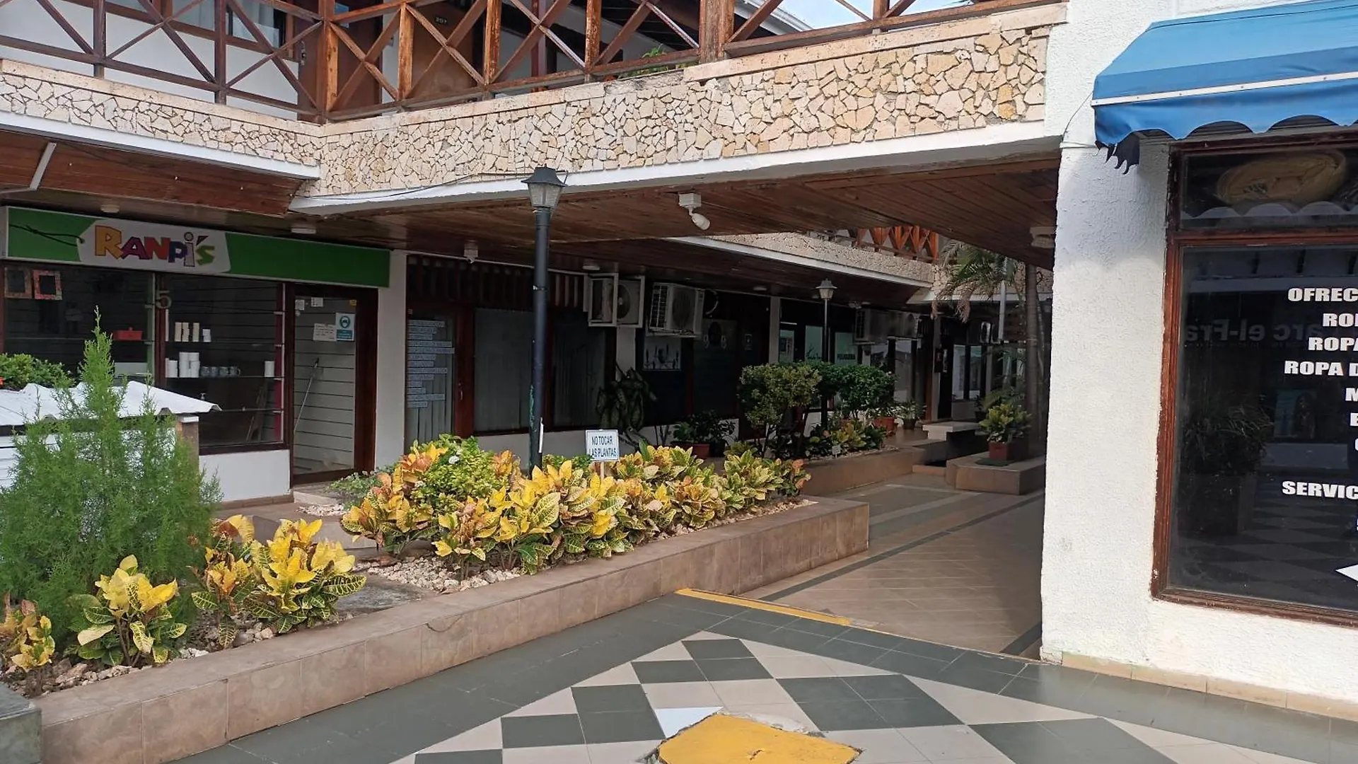 Confortable Y Central Habitacion Cerca A La Playa Spratt Bight Y Malecon San Andrés 콜롬비아